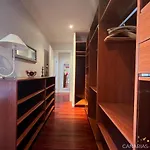 Versicolor Apartment *