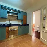 Apartment Versicolor