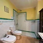 Versicolor Apartment *