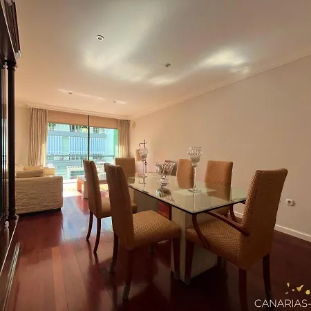 Apartment Versicolor *